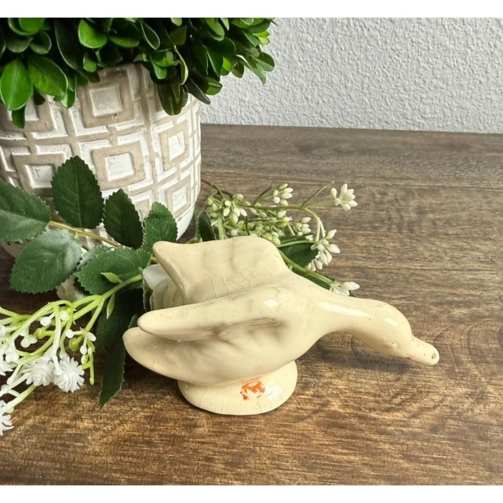 Vintage Ceramic Goose Figurine Cream Glazed Cottage Farmhouse Bird Decor 4.5